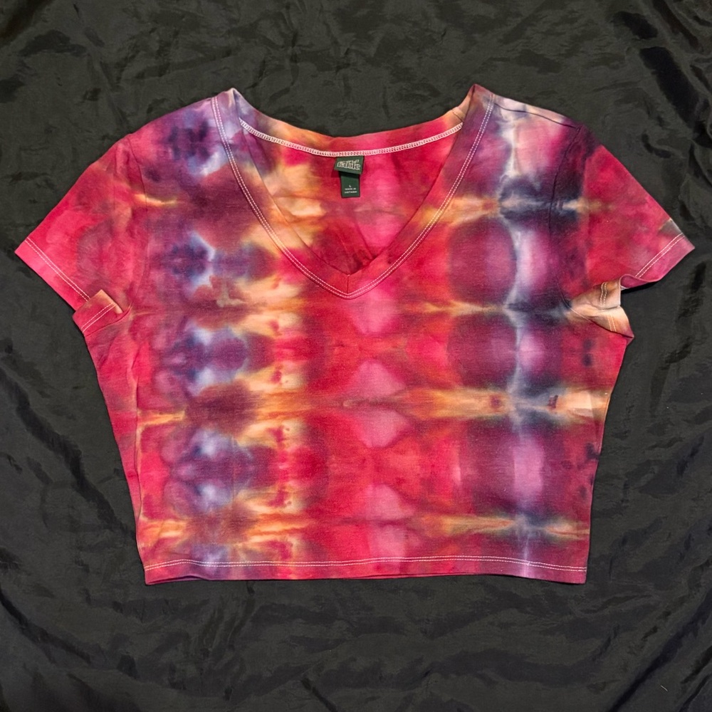 Vibrant Tie-Dye V-Neck Crop Top